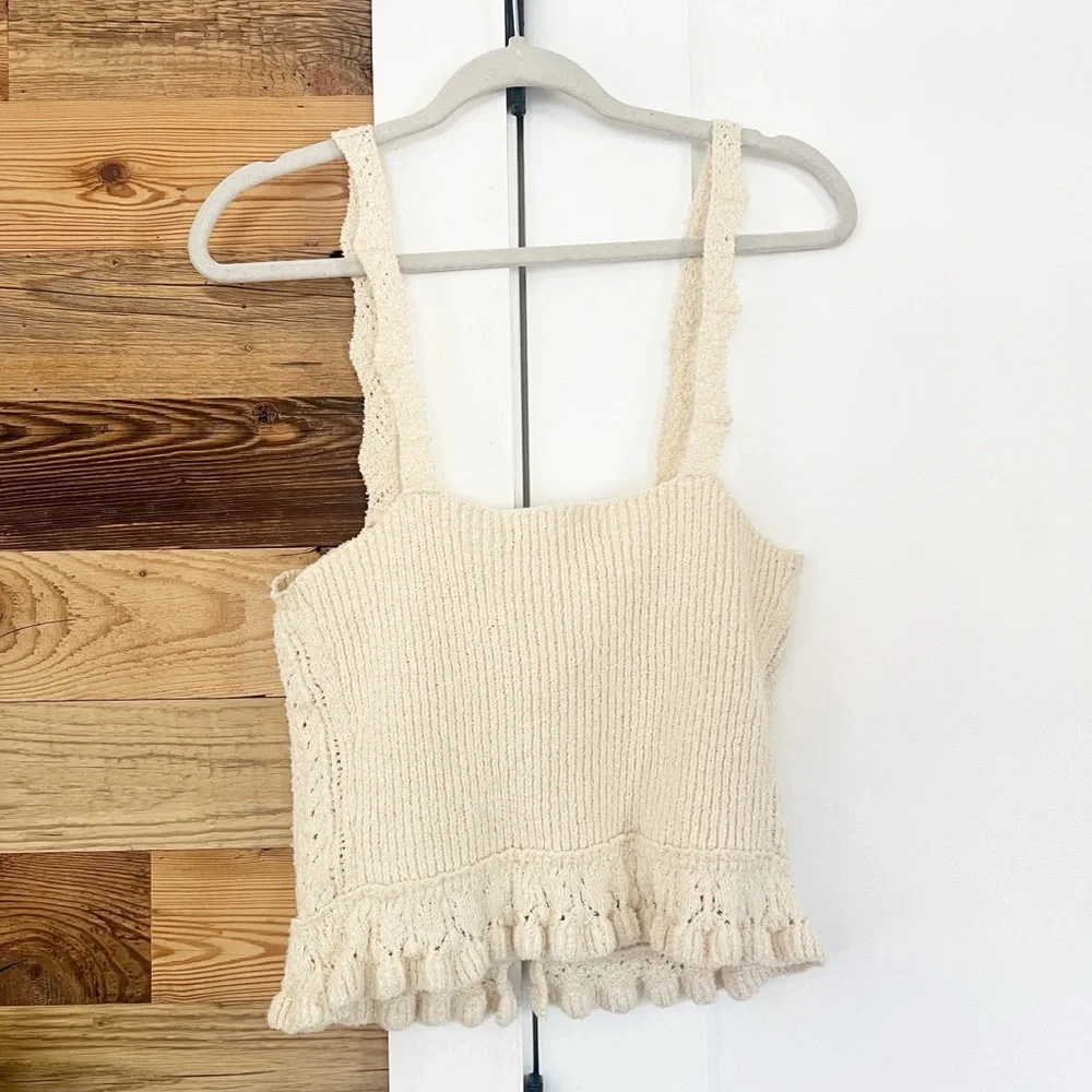 NWT URBAN OUTFITTERS Carmella Ruffle Knit Tank Top Large - Picture 4 of 6